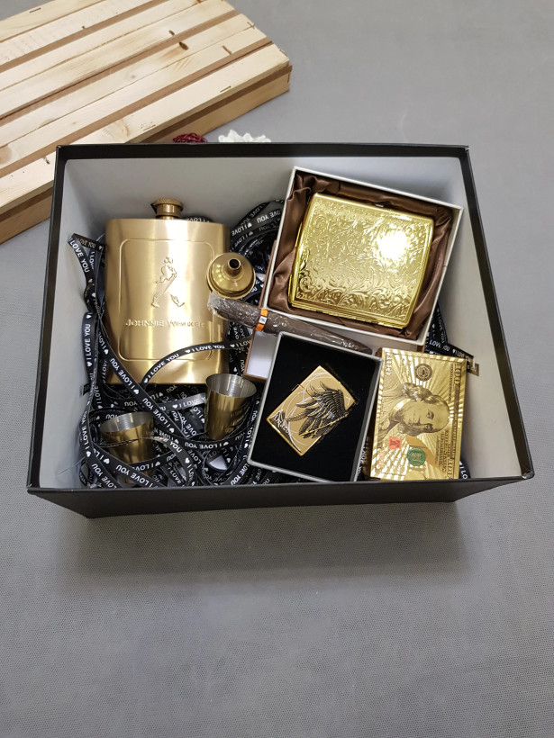 باکس کادویی ولنتاین طلایی