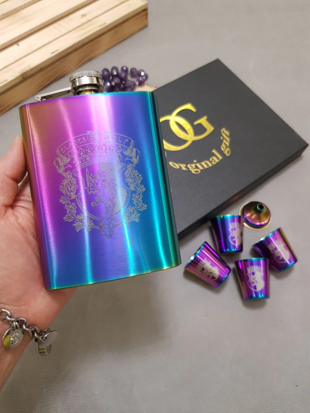 بطری جیبی هولوگرامی با طراحی بلیدز ولف