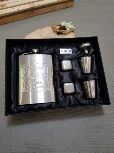 ست بطری جیبی استیل جک دنیلز همراه با یخ و شات