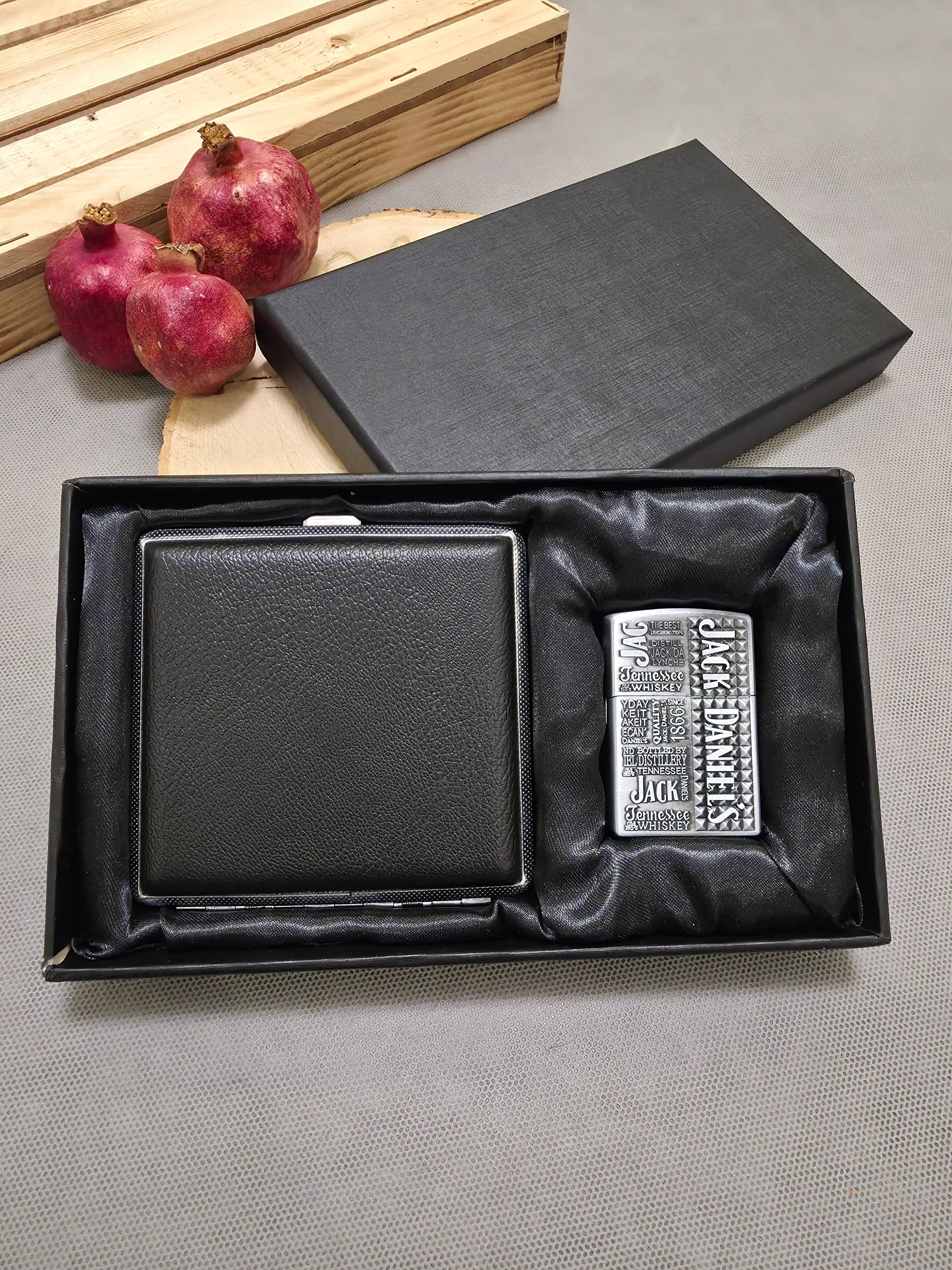 ست جاسیگاری چرم با فندک گازی جک دنیلز