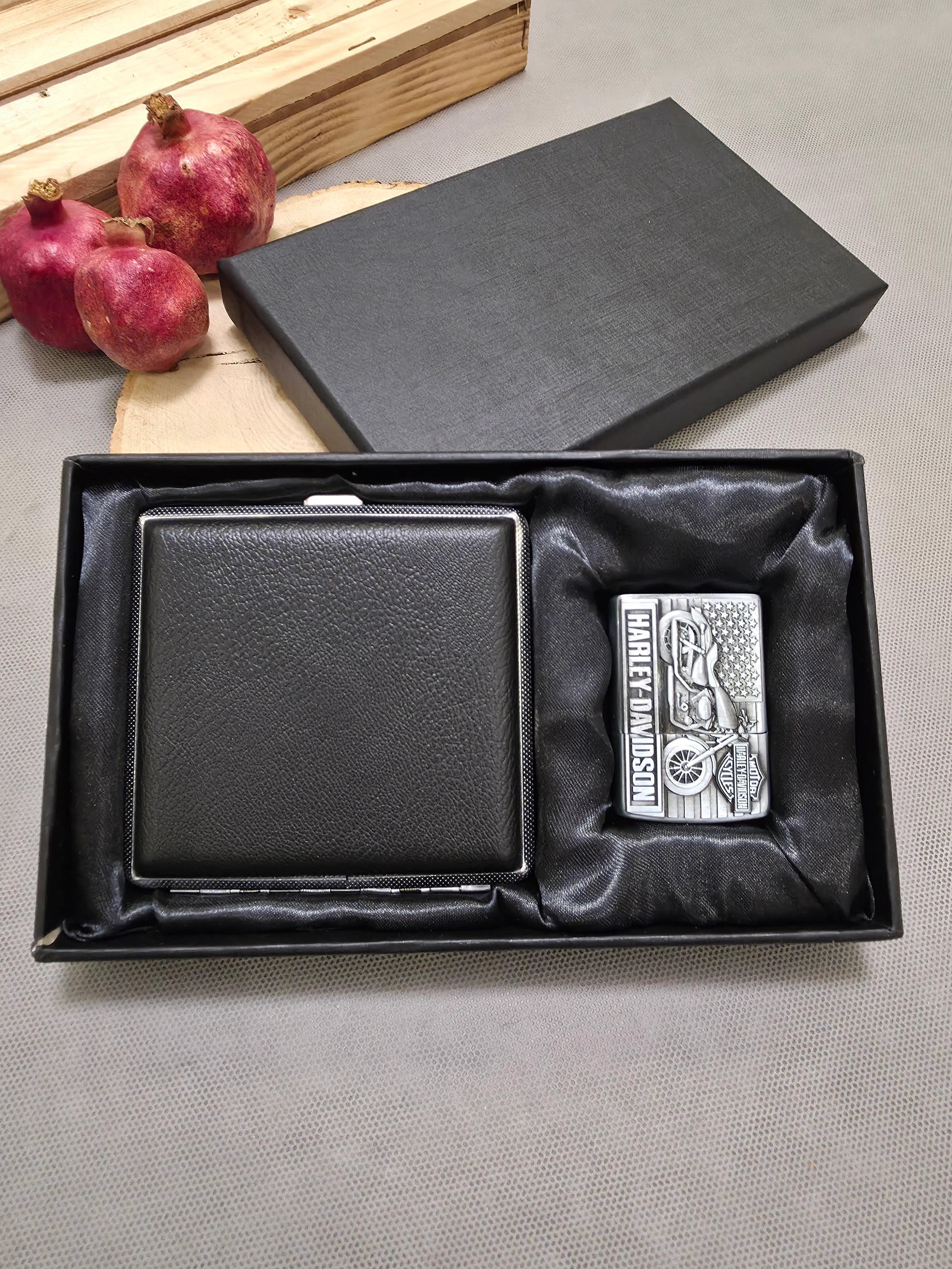 ست جاسیگاری چرم با فندک گازی هارلی دیویدسون