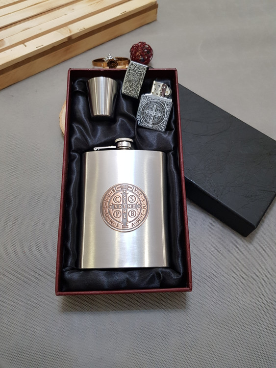 ست بطری جیبی فندکدار استیل پلاکدار کنستانتین