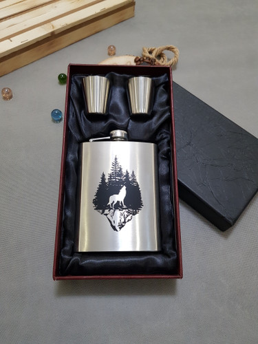 ست بطری جیبی استیل با طرح گرگ