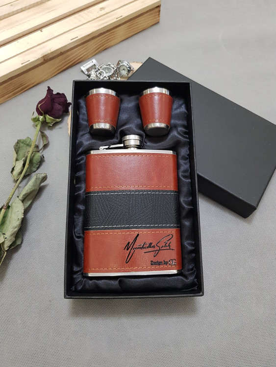 ست بطری جیبی استیل چرم قهوه ای دورنگ