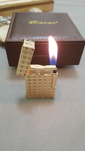 فندک گازی بغل زن طلایی لاین 1