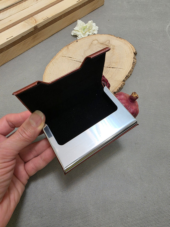 بطری جیبی استیل ۲۴۰ سیسی با روکش چرم