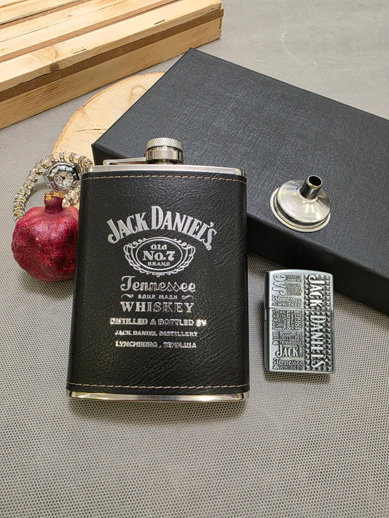 ست بطری جیبی و فندک جکدنیلز