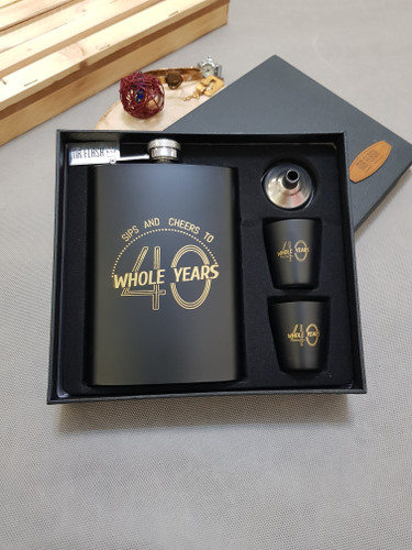 ست بطری جیبی استیل مشکی مات Whole years