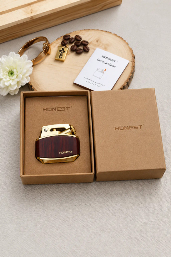 فندک بنزینی از برند هانست (honest) اتومات بدنه چوبی دردورنگ مشکی و قهوه ای